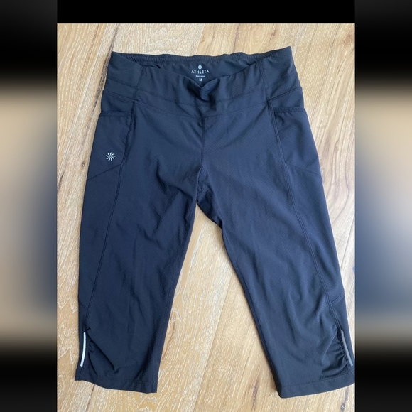 Athleta Dobby Be Free Knicker Solid Black Cropped Reflective Legging Sz xs - Picture 3 of 4